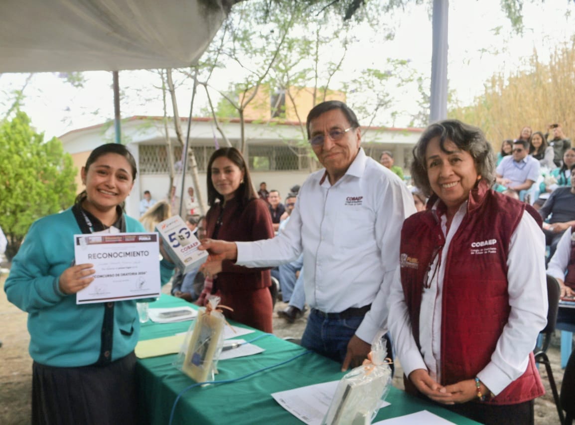 Estudiante del COBAEP representará a Puebla en Concurso Nacional de Oratoria