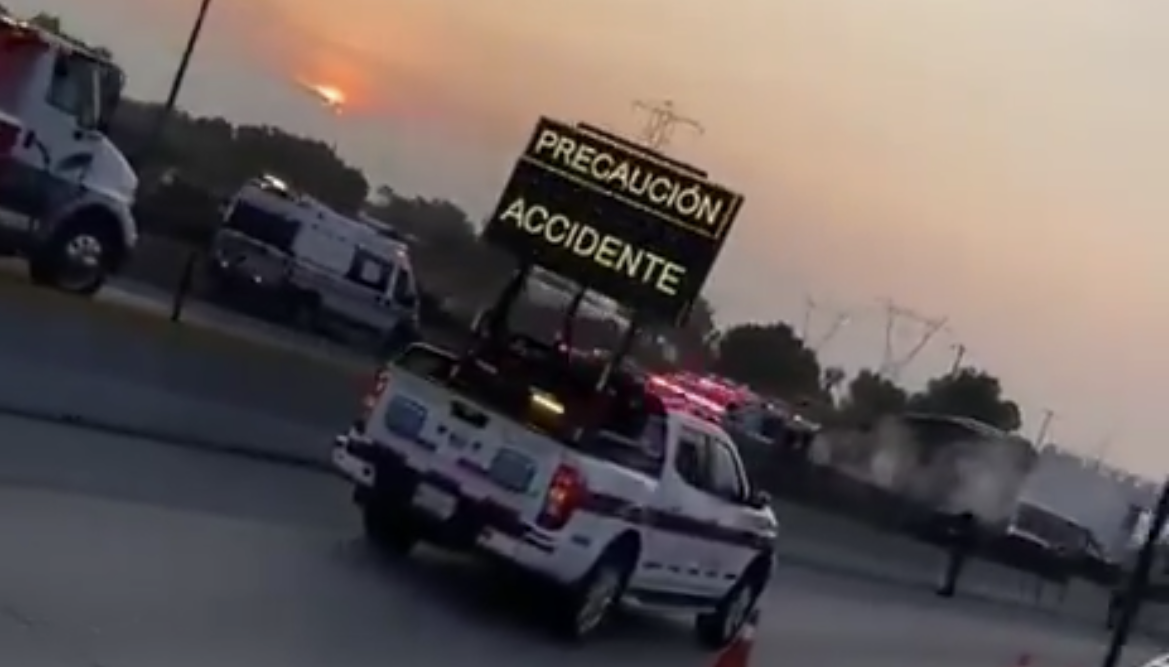 Accidente e incendio de tractocamión provoca cierre en autopista Acatzingo-Ciudad Mendoza