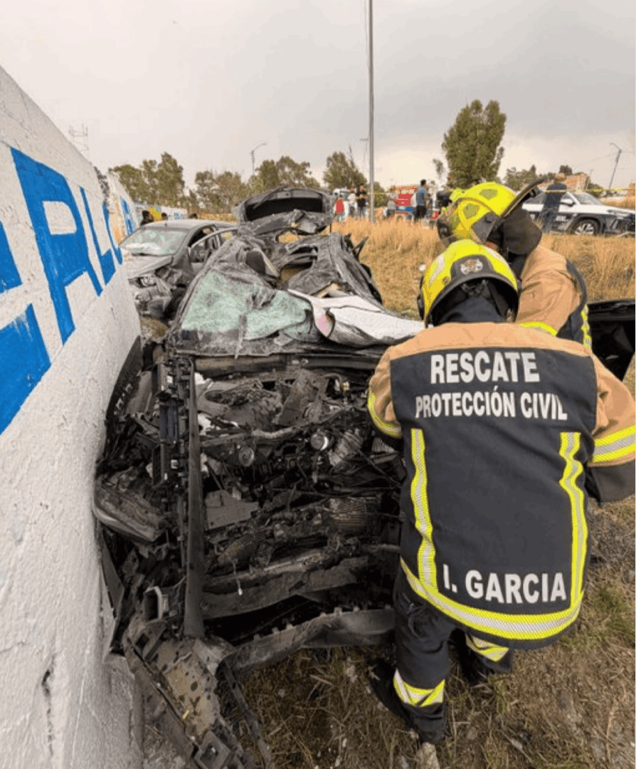 Lluvia y exceso de velocidad provocan fatal accidente en Periférico Ecológico