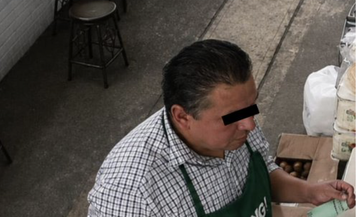 Le roba 50 mil pesos el sujeto a quien recién había contratado; ocurrió en un mercado en Puebla