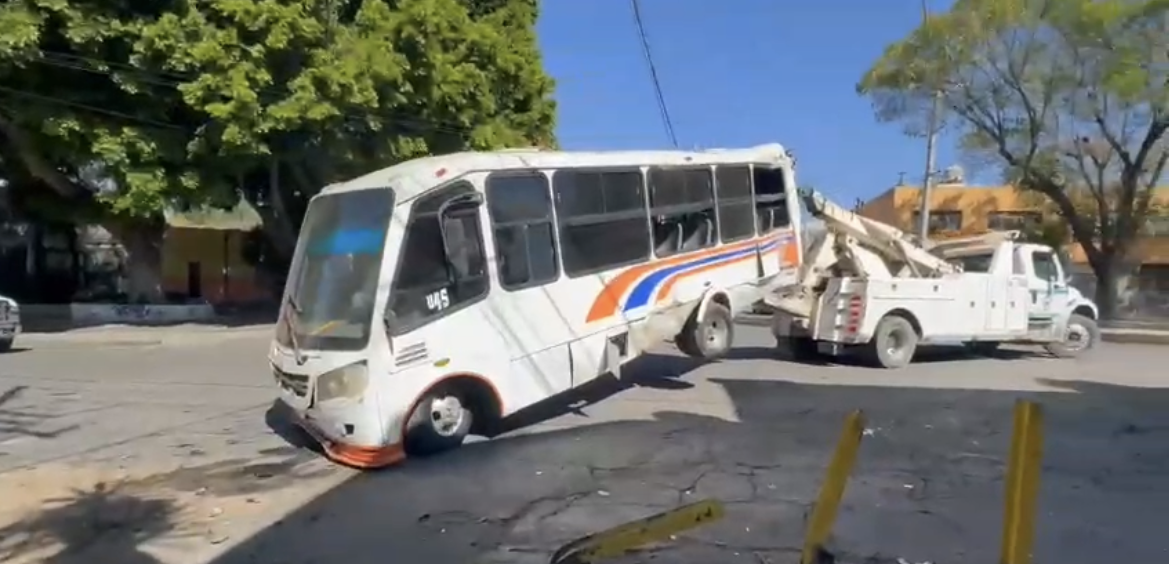 Exceso de velocidad, posible causa de aparatoso accidente en la 28 Poniente y 5 Norte