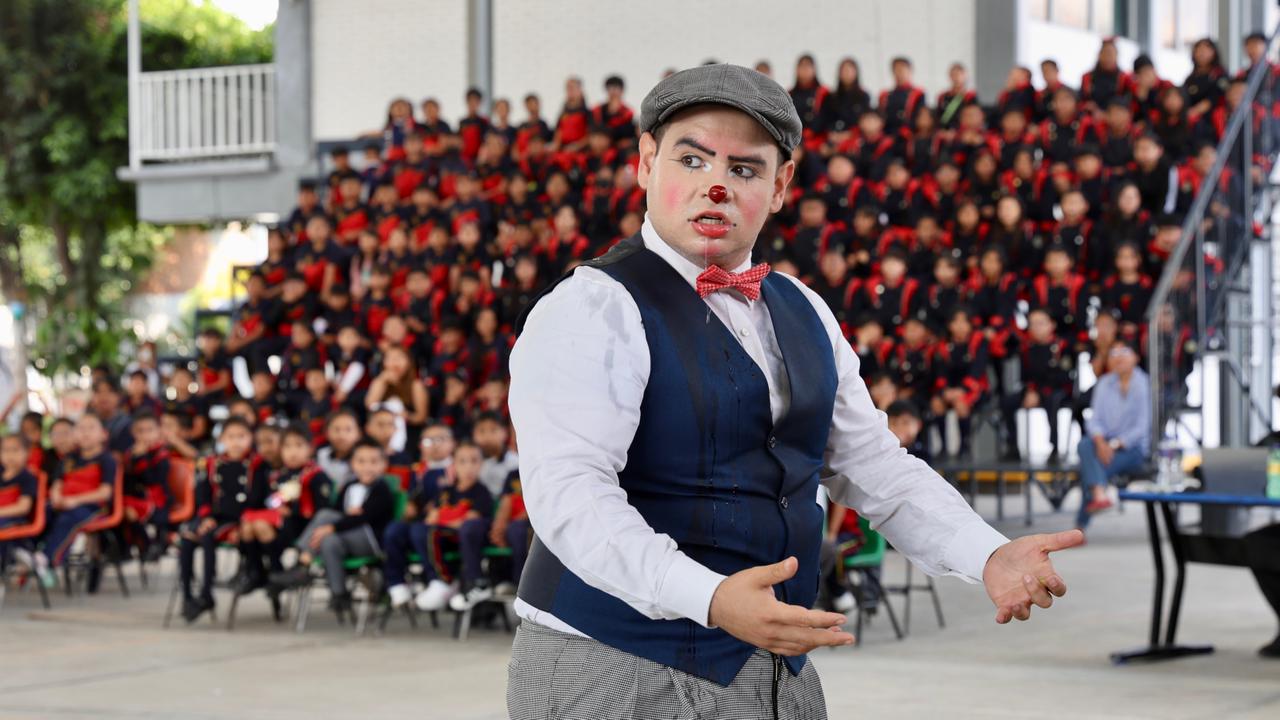 SEDIF lleva Circo de Valores y Unión Familiar a escuelas poblanas