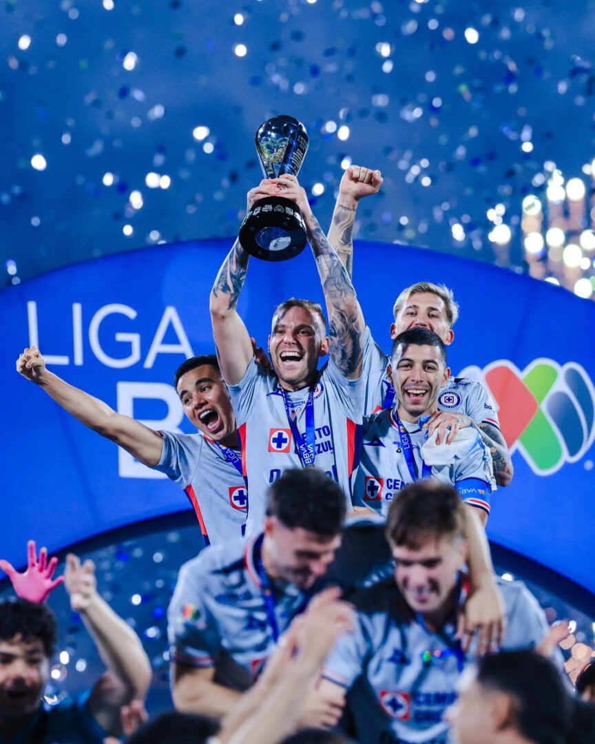 Rotondi le da el campeonato a Cruz Azul y desata festejos por todo México