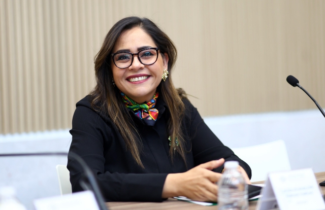 Congreso del Estado dará seguimiento a la concesión de parabuses: Guadalupe Vargas 