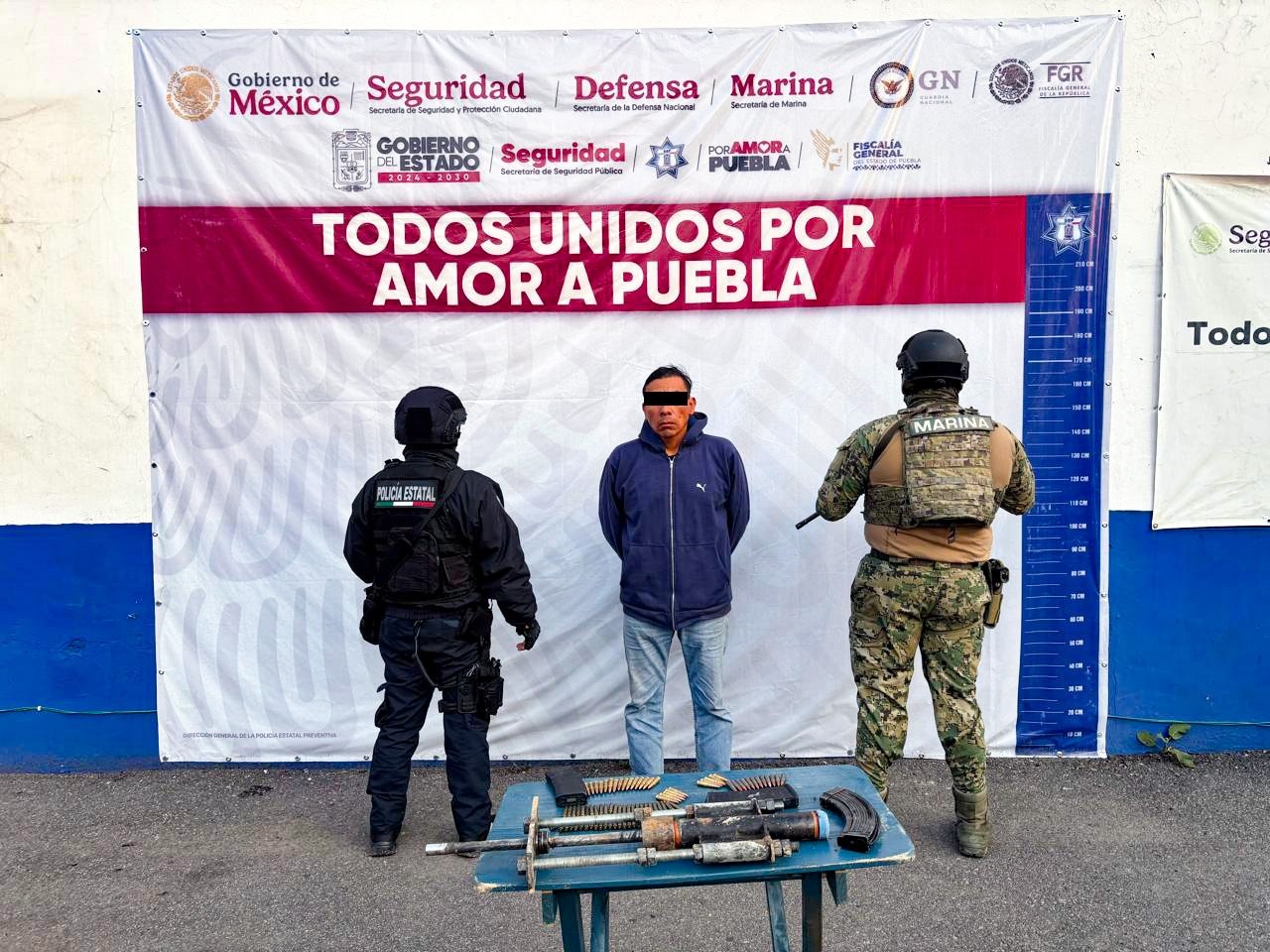SSP, SEMAR y PEMEX detienen a hombre por extracción de hidrocarburo