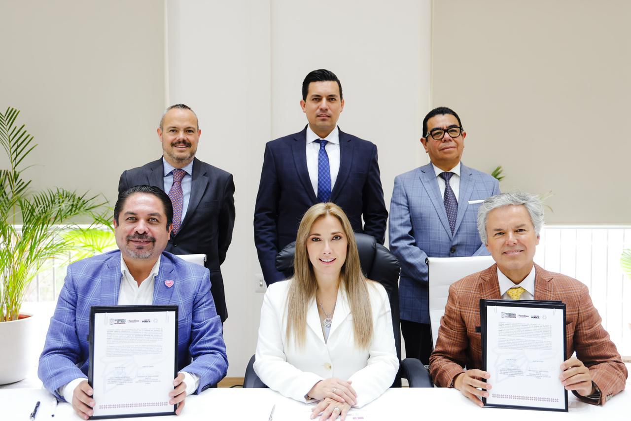 Firma SEDIF convenios estratégicos en beneficios de familias poblanas