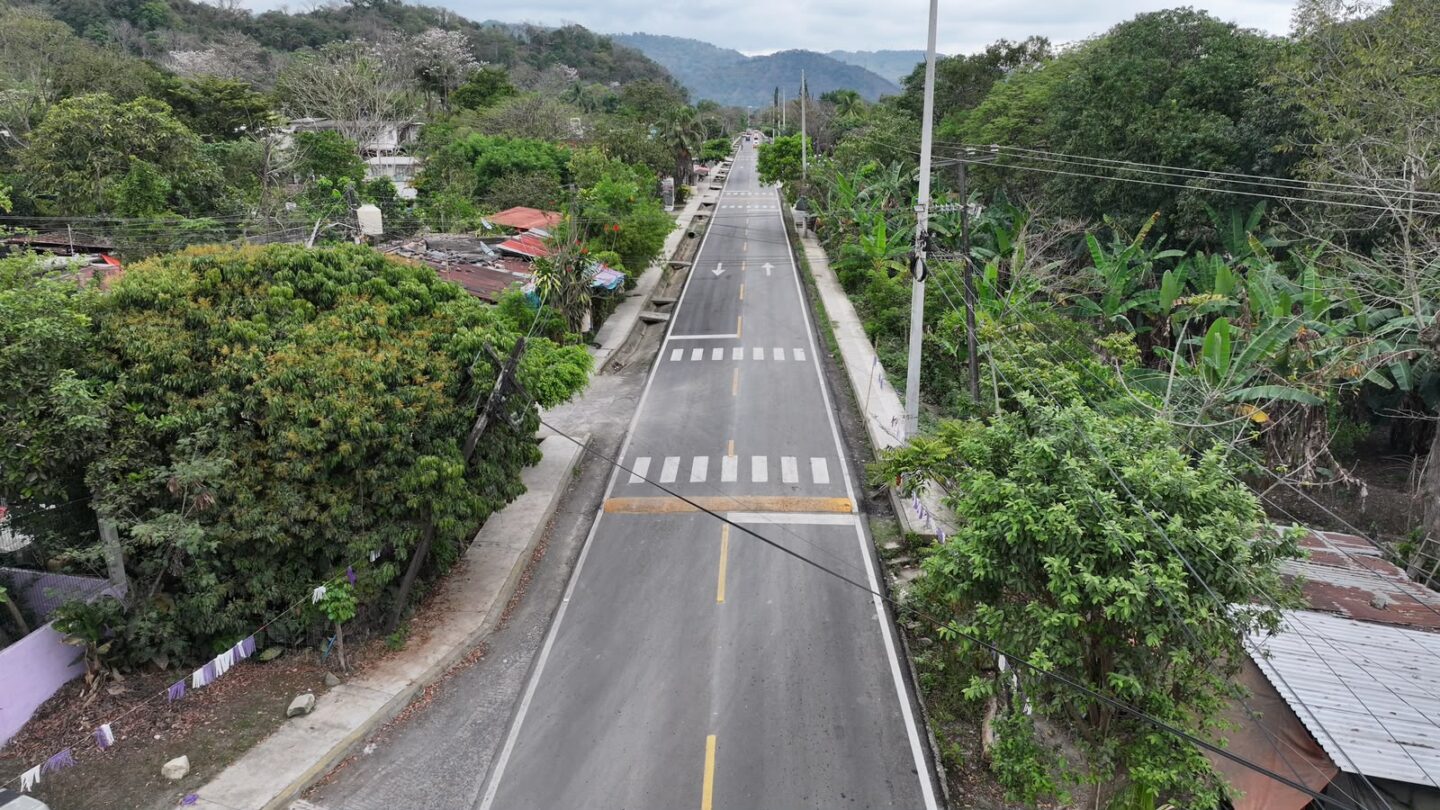 Rehabilita Gobierno del Estado carretera La Ceiba – La Unión en Xicotepec