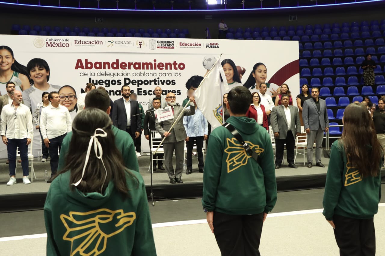 Realiza SEP abanderamiento de delegación para Juegos Deportivos Nacionales Escolares