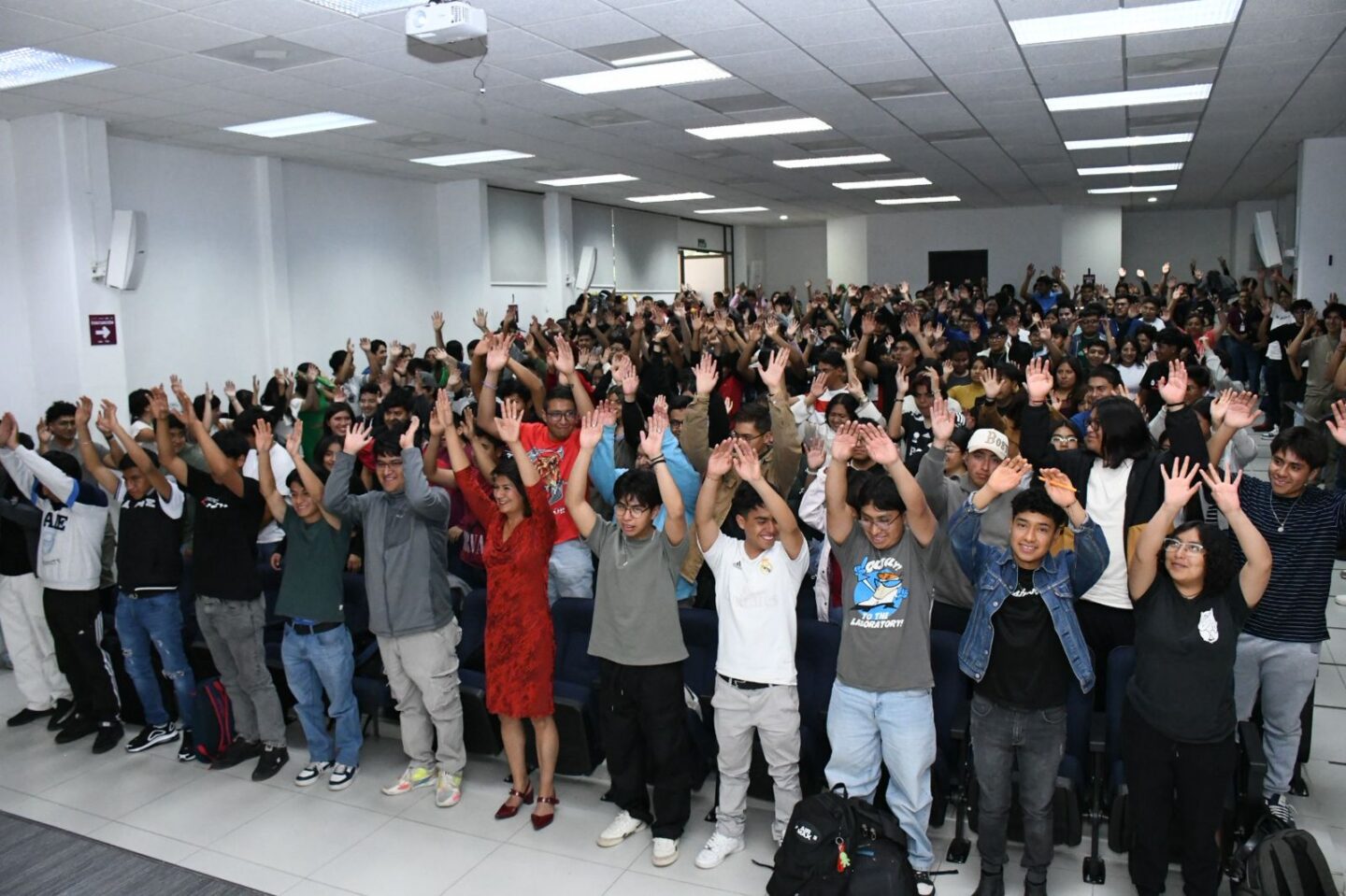 Fortalece UTH salud emocional de estudiantes, a través de risoterapia