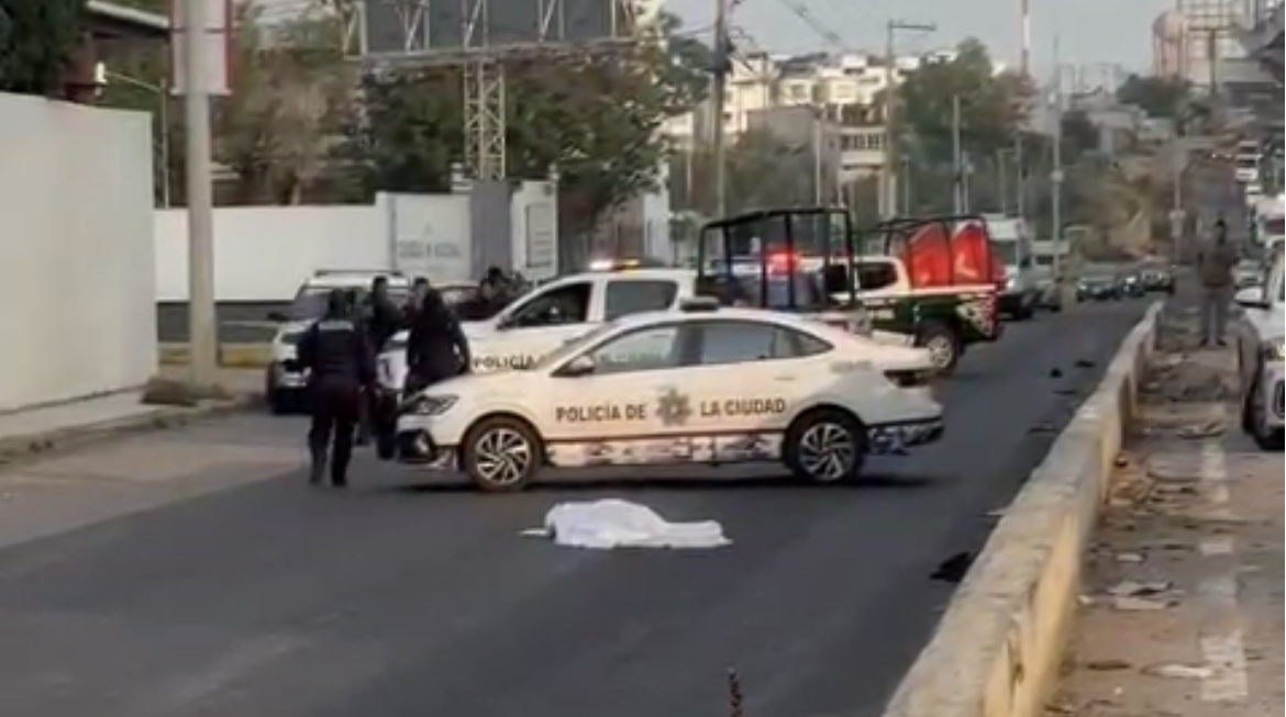 Fatal accidente en lateral de la autopista México-Puebla deja una persona muerta