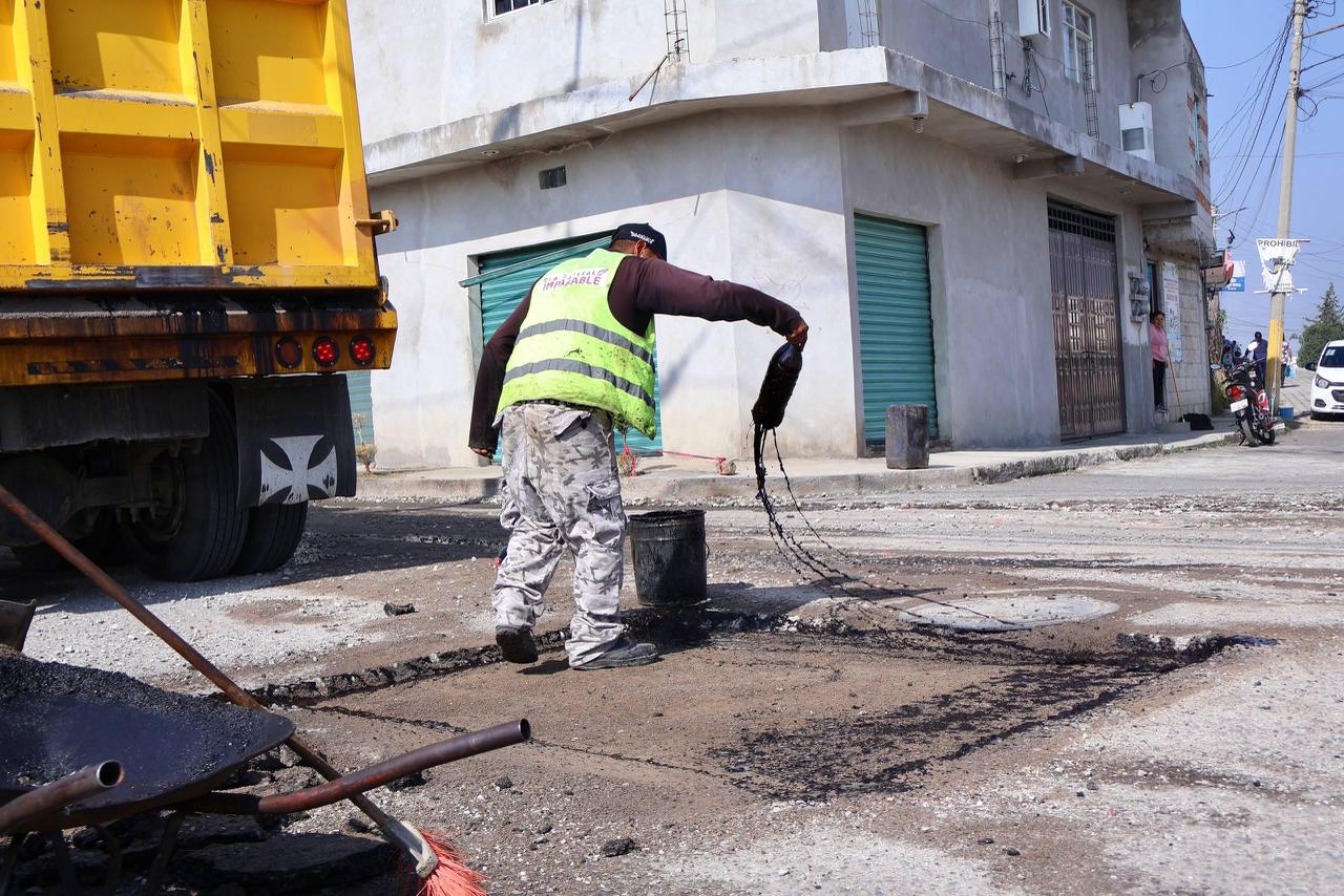 Mantiene Pepe Chedraui supervisión permanente a trabajos de bacheo para fortalecer vialidades en Puebla capital
