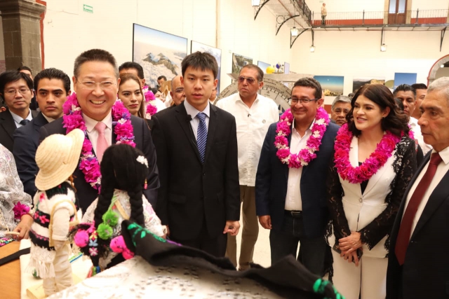 Congreso del Estado y Zacatlán fortalecen hermandad con China 