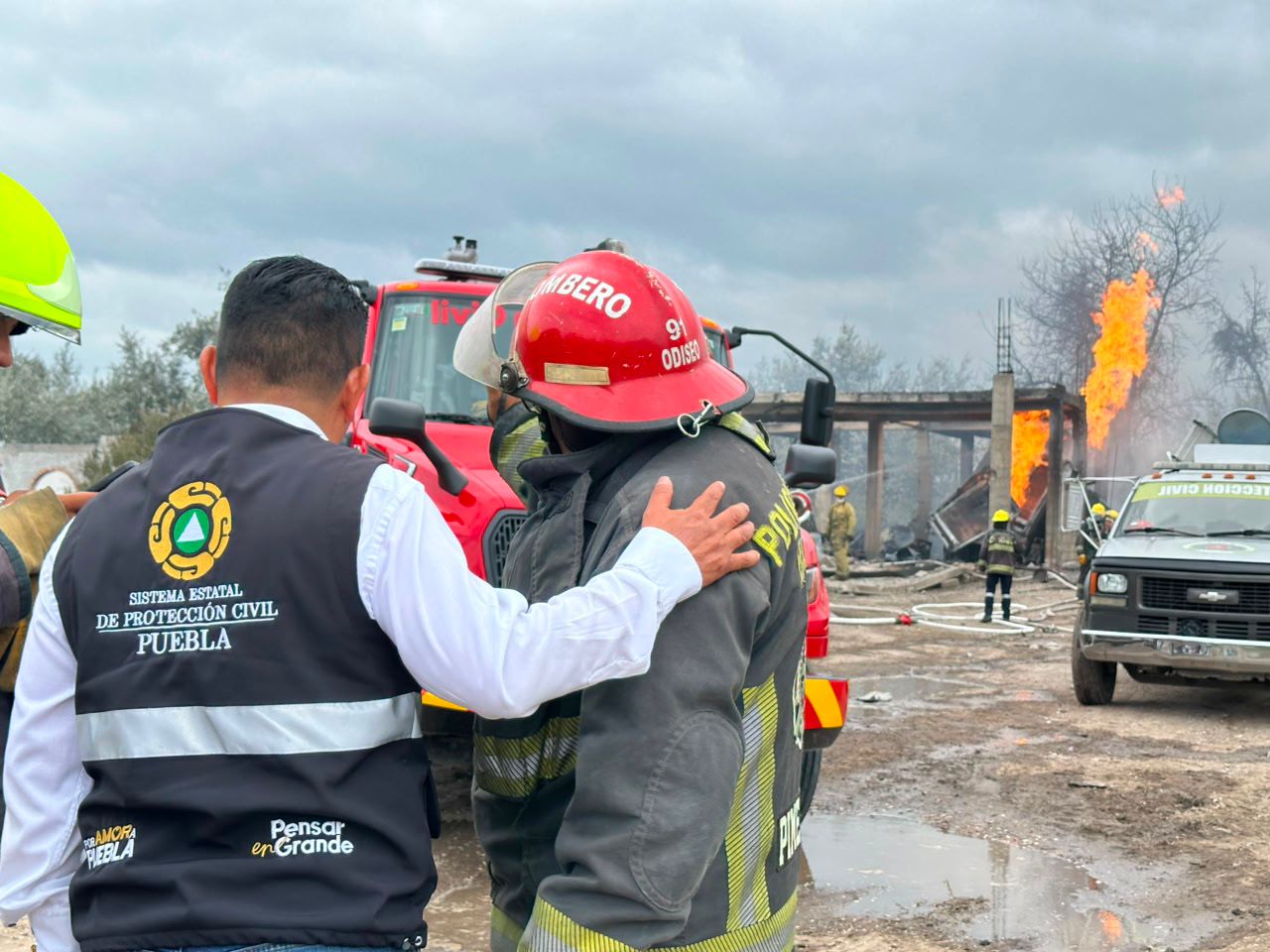 De forma oportuna Gobierno Estatal atiende emergencia por explosión en Tepeaca 