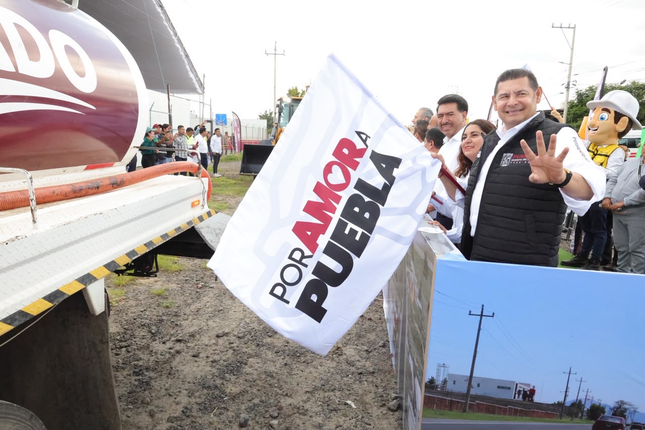 Detona conectividad carretera Gobierno Estatal en San José Chiapa 
