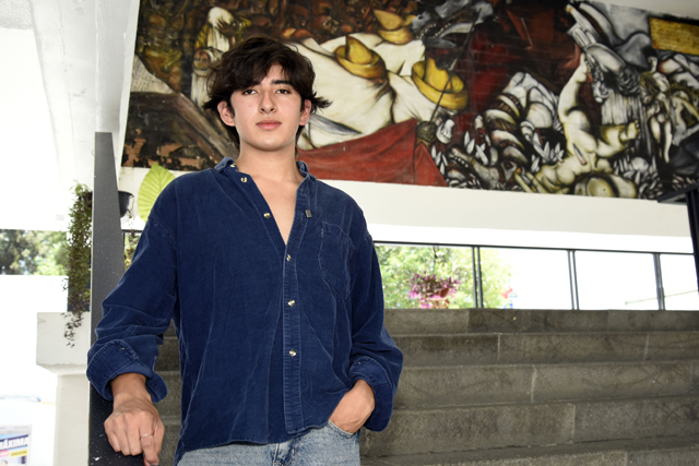 Estudiante de la BUAP gana concurso internacional de cartel en Chipre