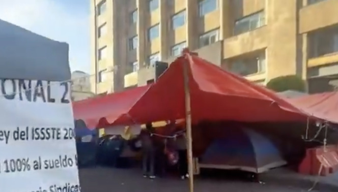 Casetas abiertas y nuevas movilizaciones: CNTE mantiene paro nacional y presiona con protestas