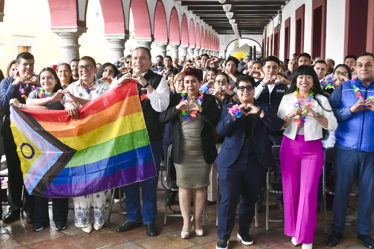 Promueve Gobierno del Estado atención médica inclusiva con Feria LGBT+