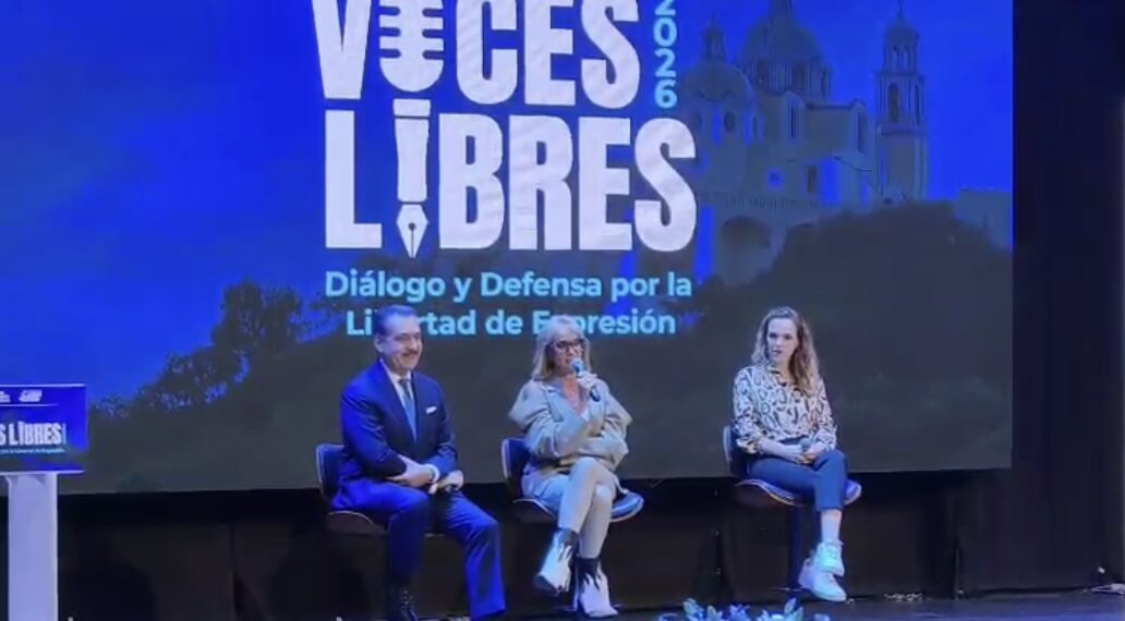 Periodismo es contrapeso y enfrenta violencia e intolerancia: Lupita Cuautle en Voces Libres