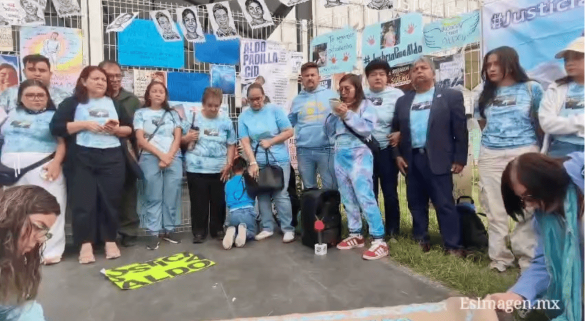 Arranca juicio por el homicidio de Aldo Padilla; familiares protestan afuera del Poder Judicial en Puebla