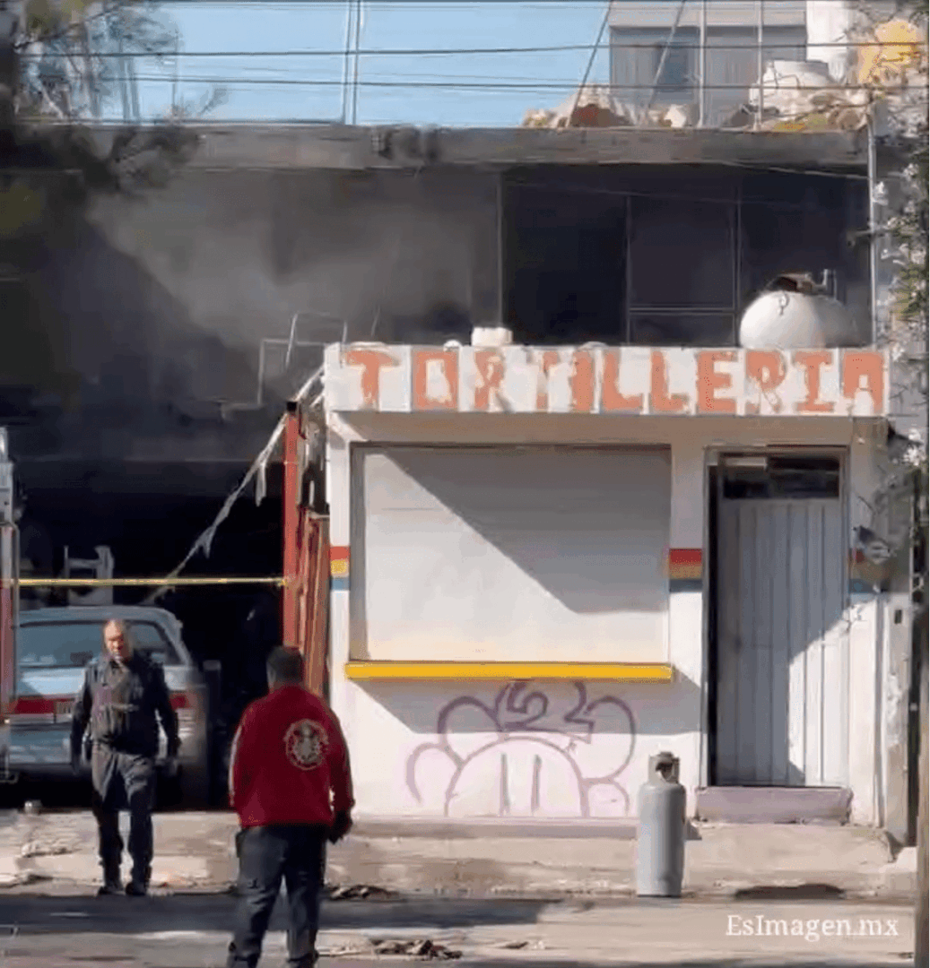 Investigan causas de incendio que cobró la vida de un hombre en Amalucan