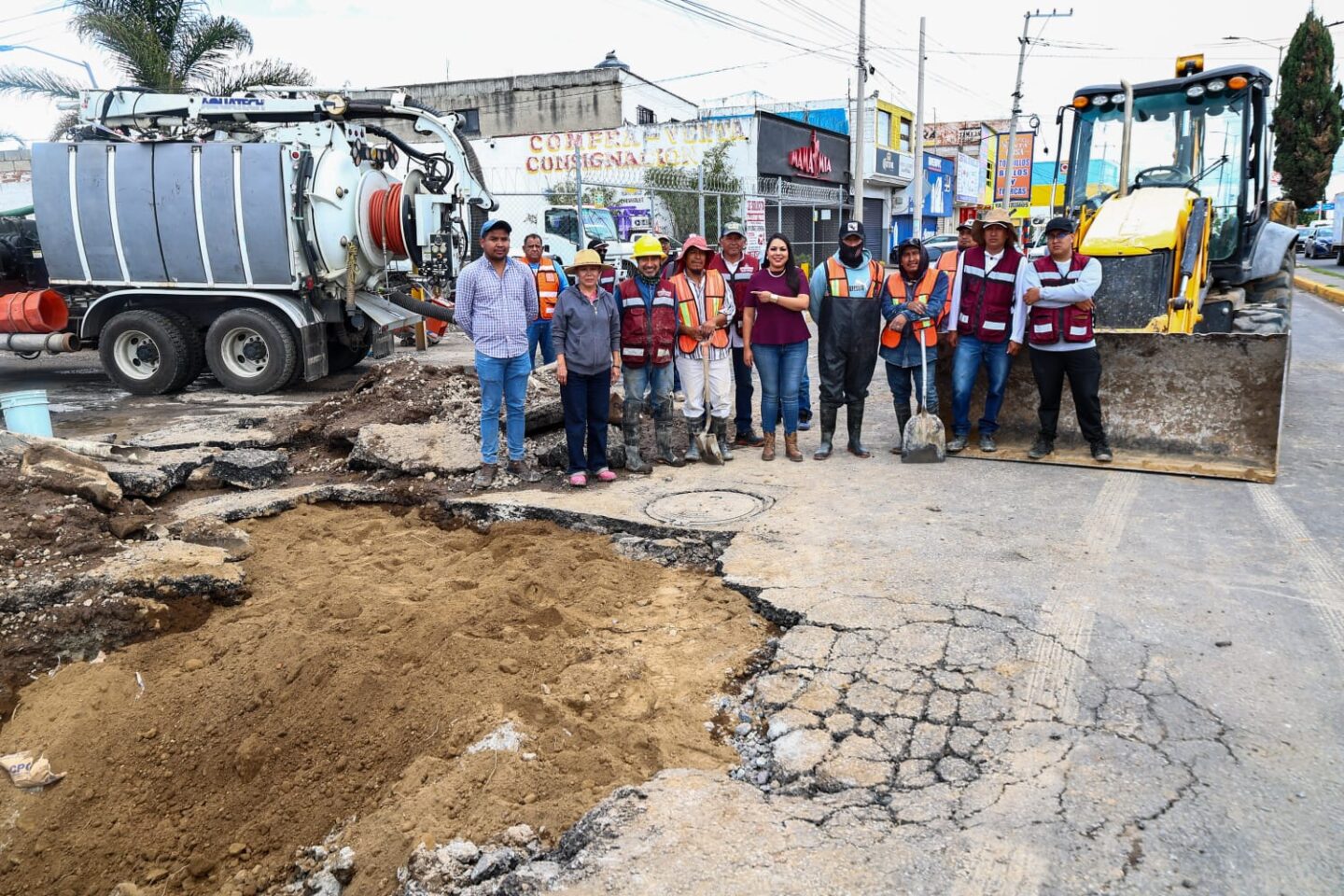Gobierno de San Pedro Cholula atiende hundimiento en Carretera México‑Puebla con acciones inmediatas de reparación