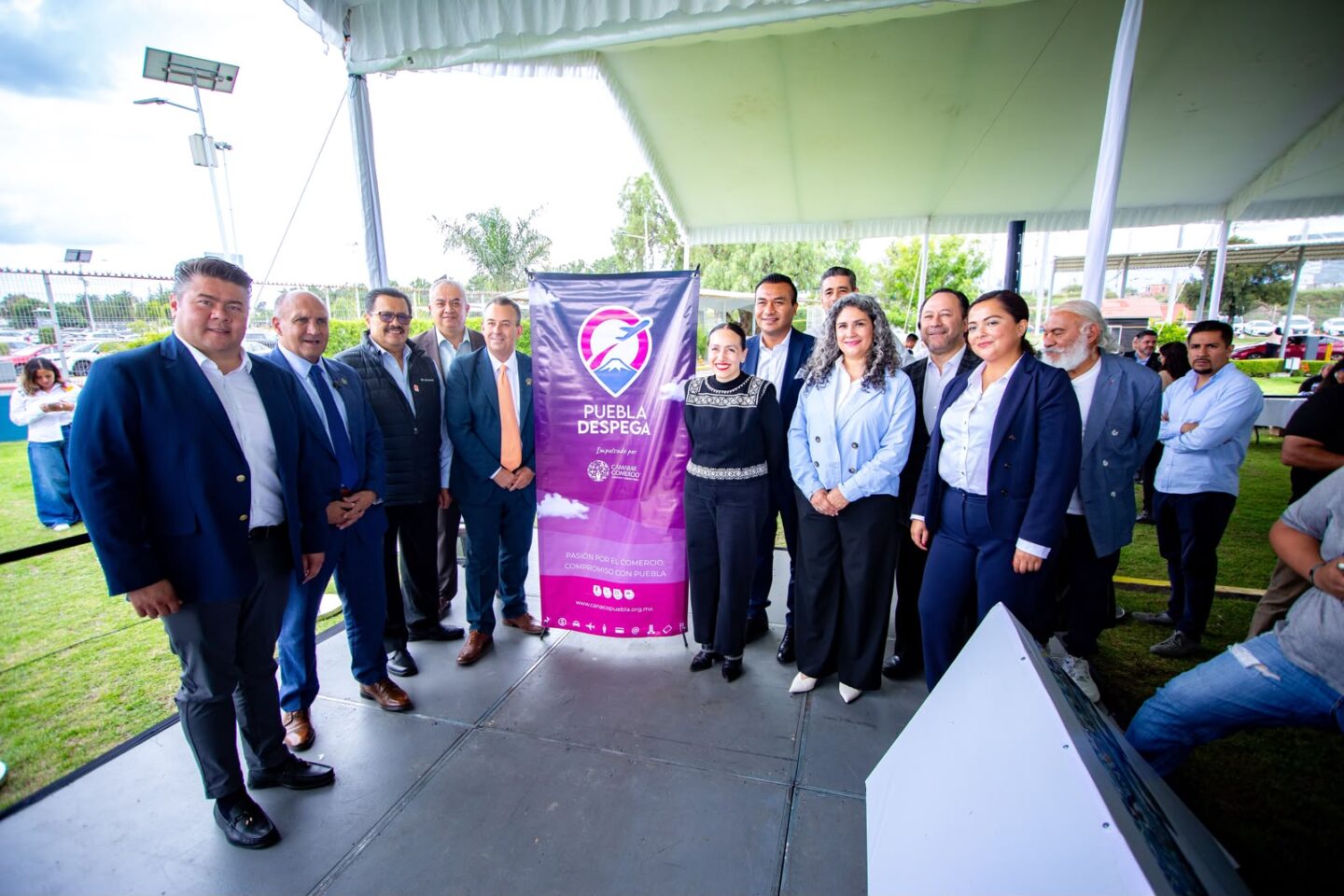 Puebla fortalece su conexión internacional con vuelo a Los Ángeles