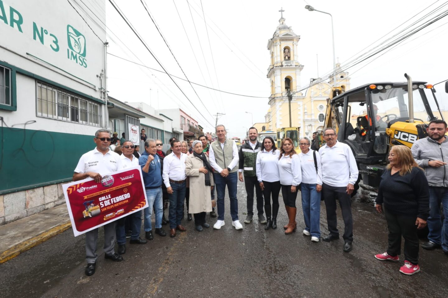 Arranca Pepe Chedraui trabajos de rehabilitación vial en la Junta Auxiliar de San Felipe Hueyotlipan