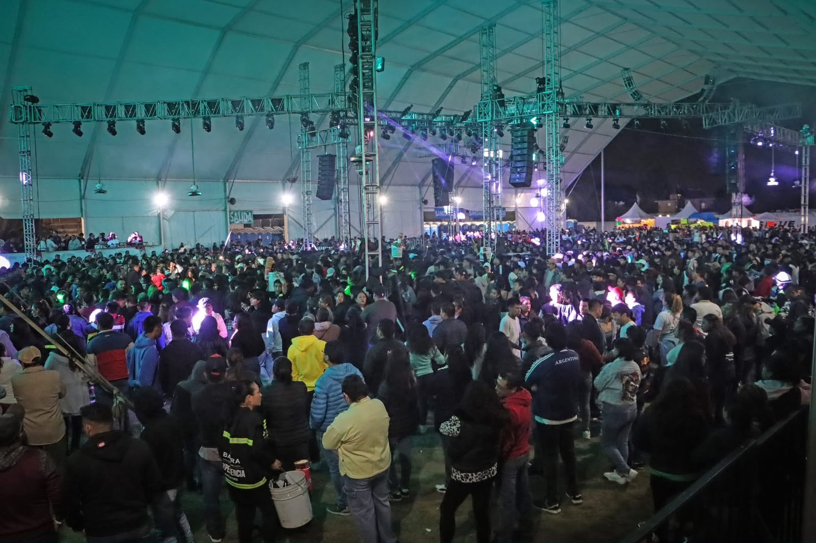 Sonido Fantasma de César Juárez hizo vibrar la Feria Cuautlancingo 2026