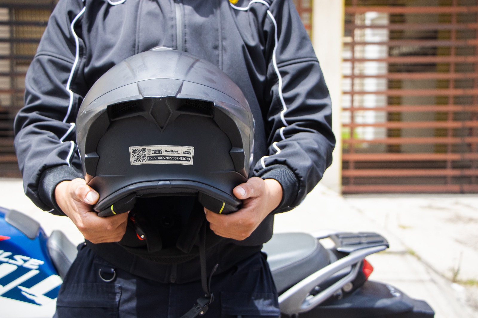 Inicia gobierno estatal entrega gratuita de chips para motociclistas en Puebla