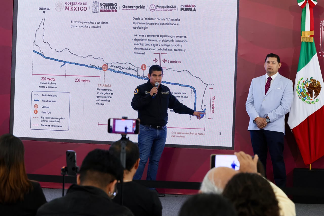 Gobierno estatal garantiza acompañamiento y trabajo institucional ante emergencia en Cuetzalan
