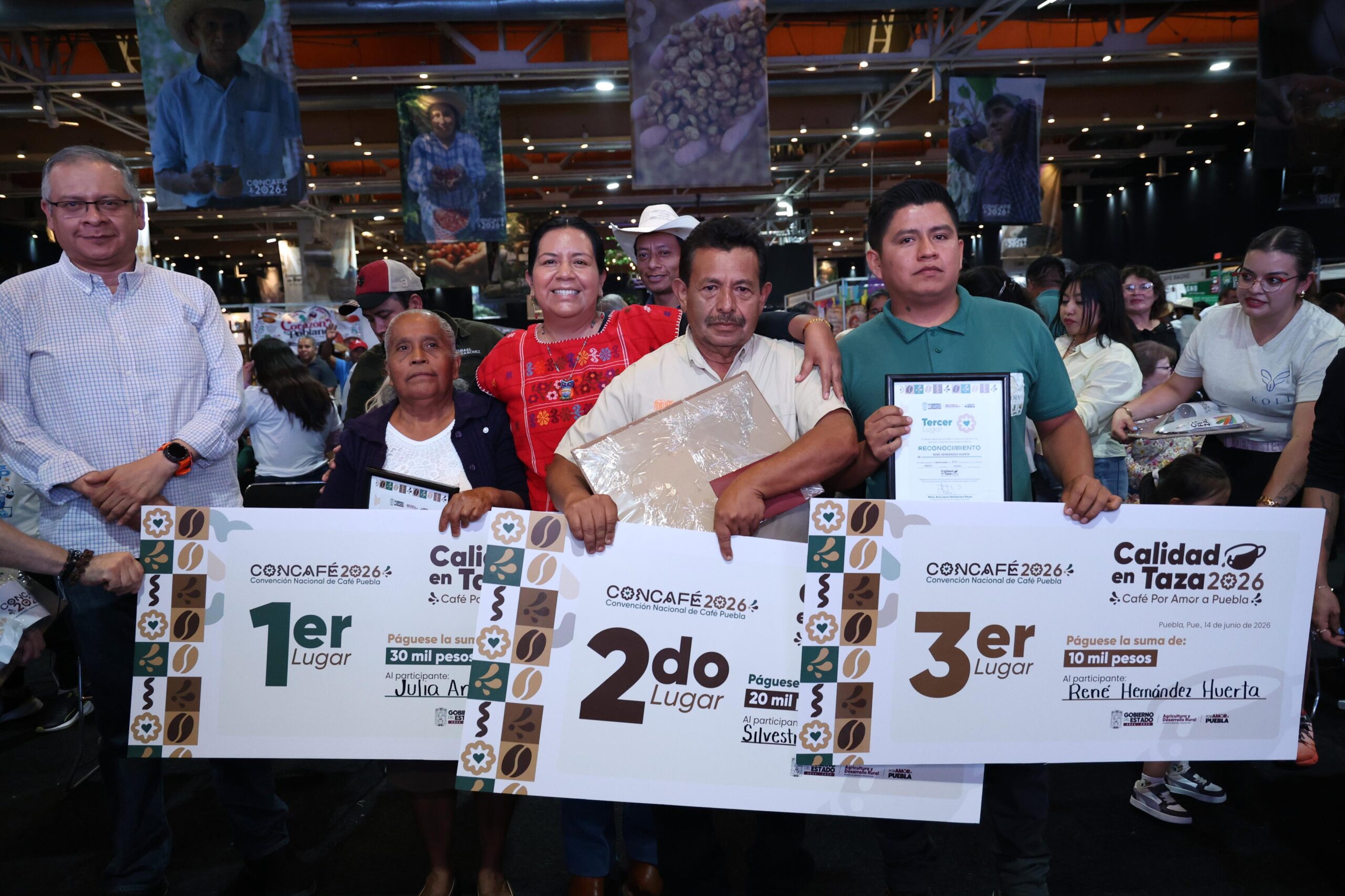 Subasta “Calidad en Taza 2026” alcanza precio histórico de 950 pesos por kilo. Productores poblanos conquistan compradores con cafés de alta especialidad
