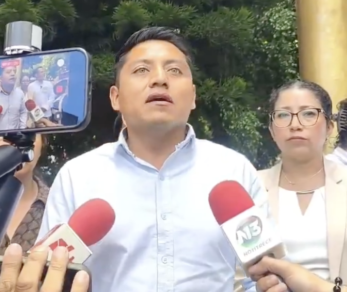 Regidores de Acatlán denuncian investigaciones y amenazas en medio de conflicto con la alcaldesa