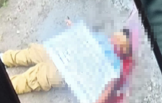 Sicarios en motocicleta ejecutan a presunto extorsionador en Puebla