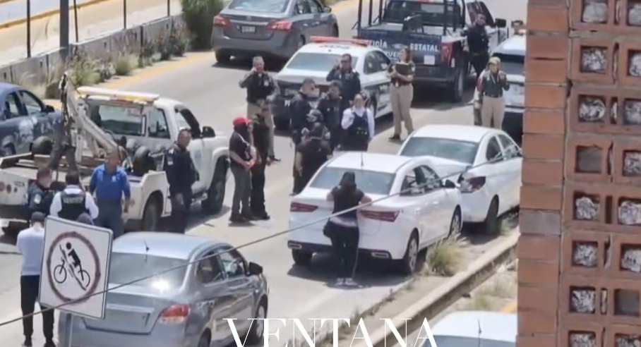 Investigan a presunta banda de asaltantes tras persecución y choque múltiple en Puebla