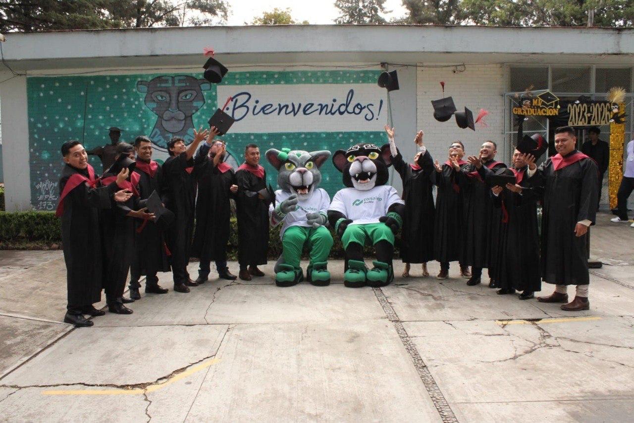 Reconoce Alen México desempeño académico de estudiantes Conalep Puebla