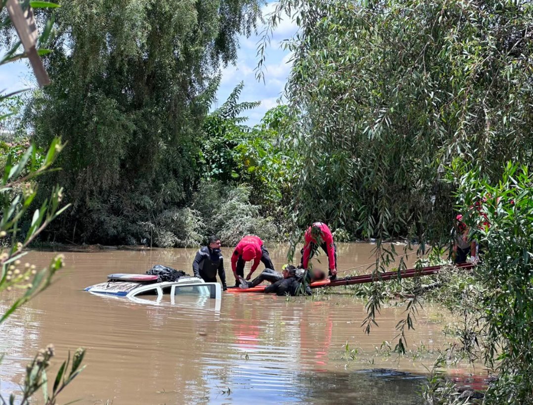 Confirman cuatro fallecidos tras rescate fallido en el río Atoyac; murió un mando policial en cumplimiento de su deber