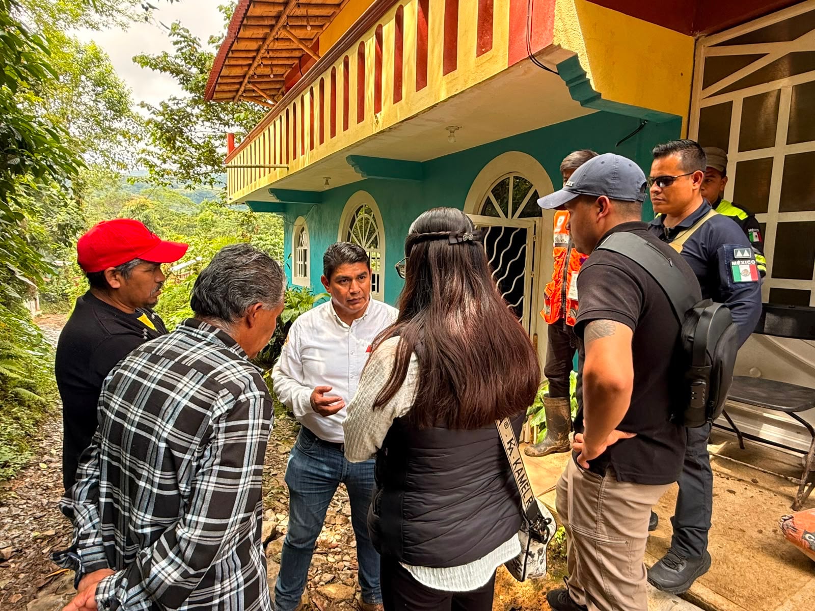 Localiza Protección Civil dos cuerpos en Grutas de Chichicazapa