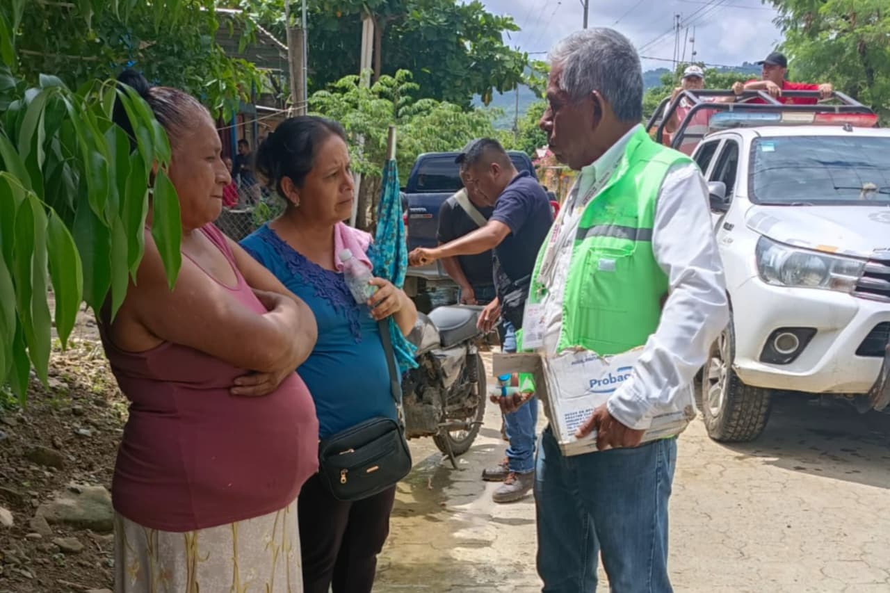 Salud refuerza acciones sanitarias en Jalpan tras afectaciones por lluvias