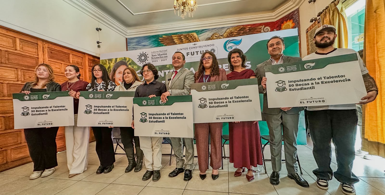 Fortalecen vinculación UTH y ayuntamiento texmeluquense para becas estudiantiles