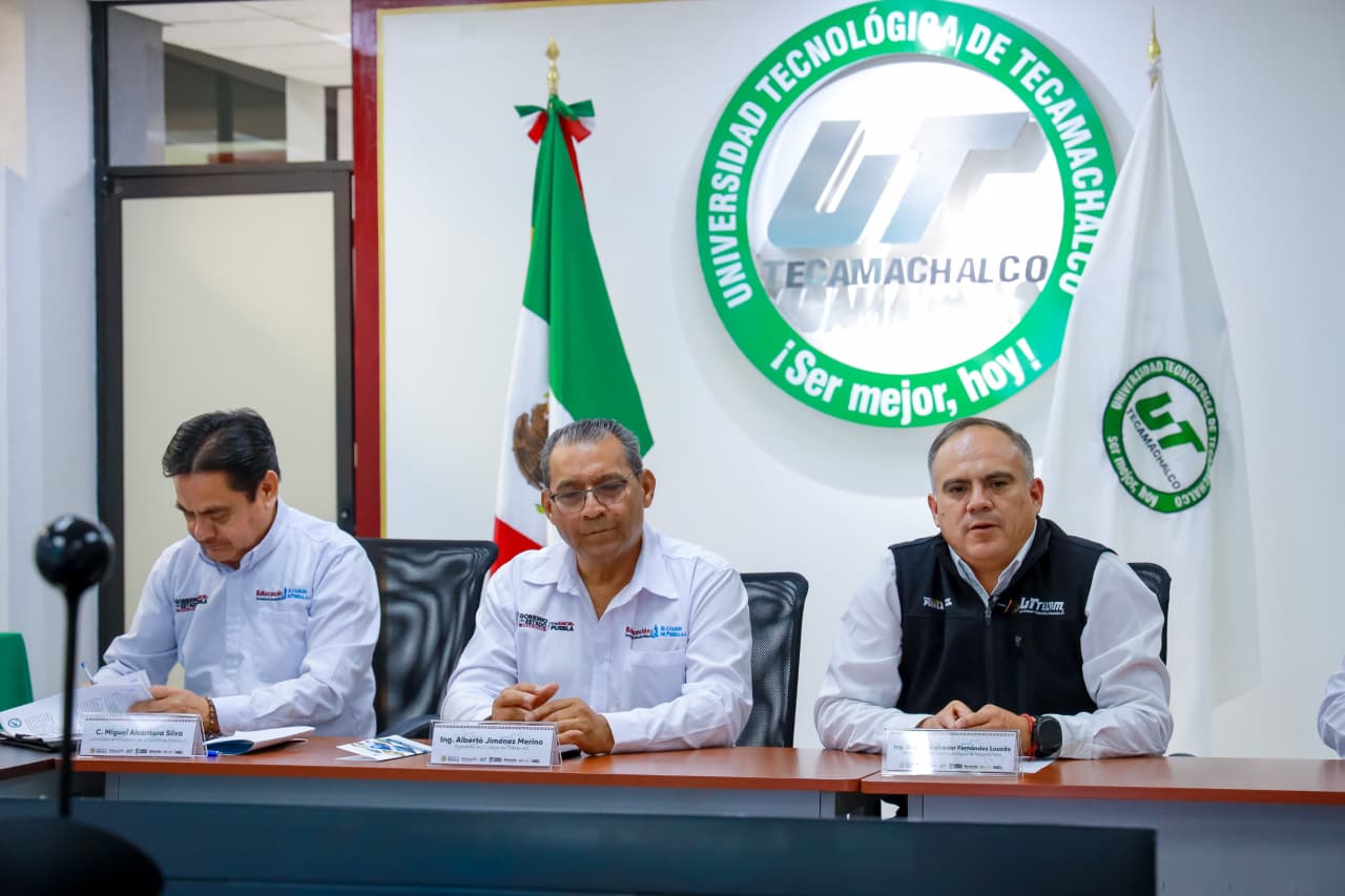Fortalecen colaboración académica entre UTTECAM y Colegio de Puebla, A.C