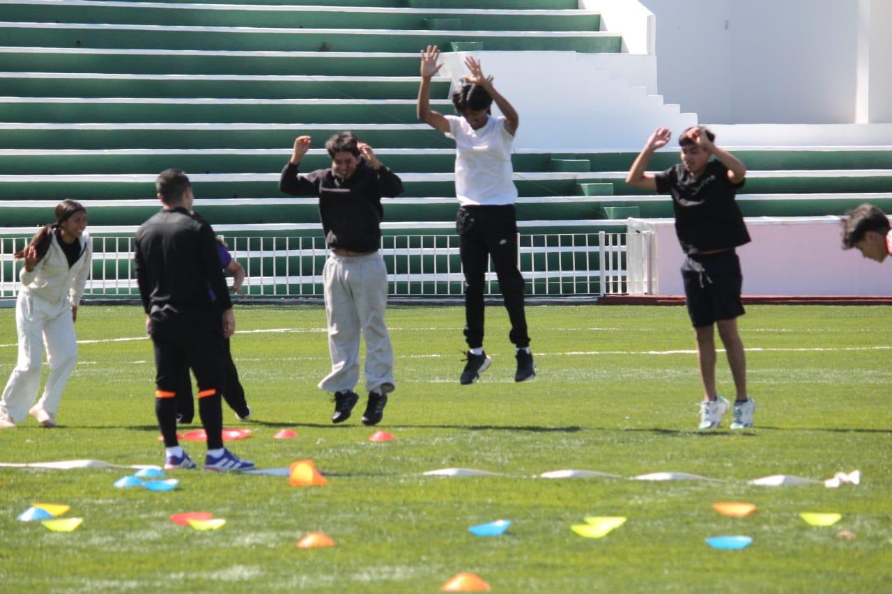 Impulsa UDEP a juventud poblana con experiencias deportivas