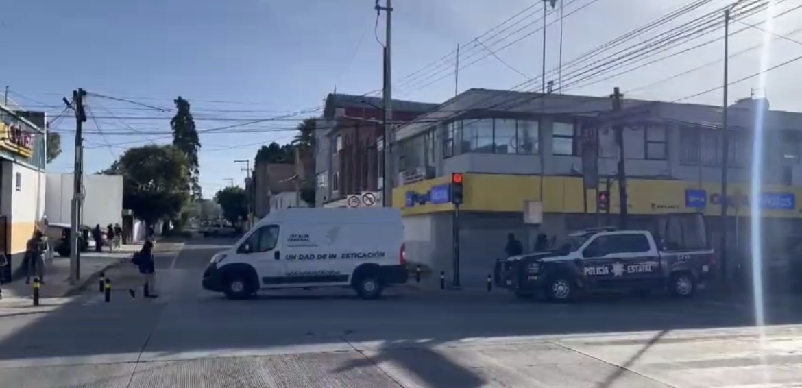 Despliegue de fuerzas estatales y militares por cateo en inmueble de la colonia Benito Juárez