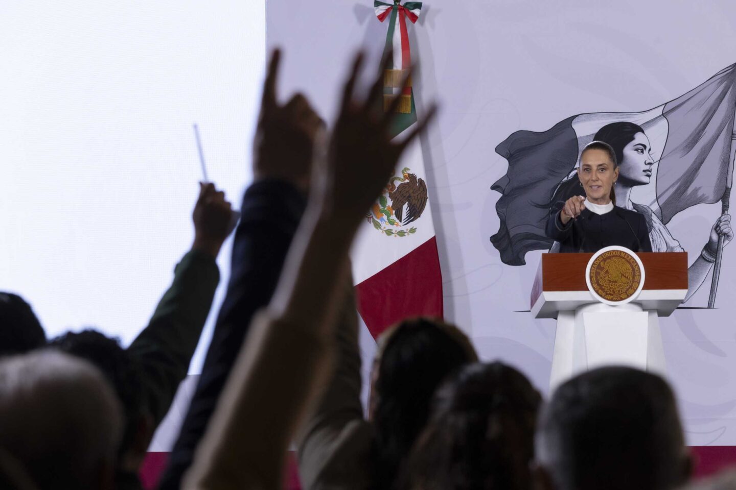 Gobierno de Sheinbaum plantea que candidatos a cargos ejecutivos no tengan doble ciudadanía