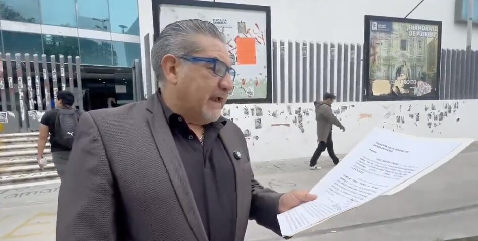 Adulto mayor lleva a la Fiscalía polémicos comentarios de podcast contra personas de la tercera edad