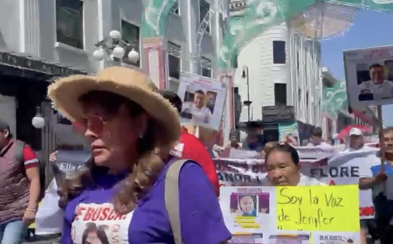 Familias de desaparecidos toman las calles de Puebla; piden evitar el “carpetazo” a sus casos