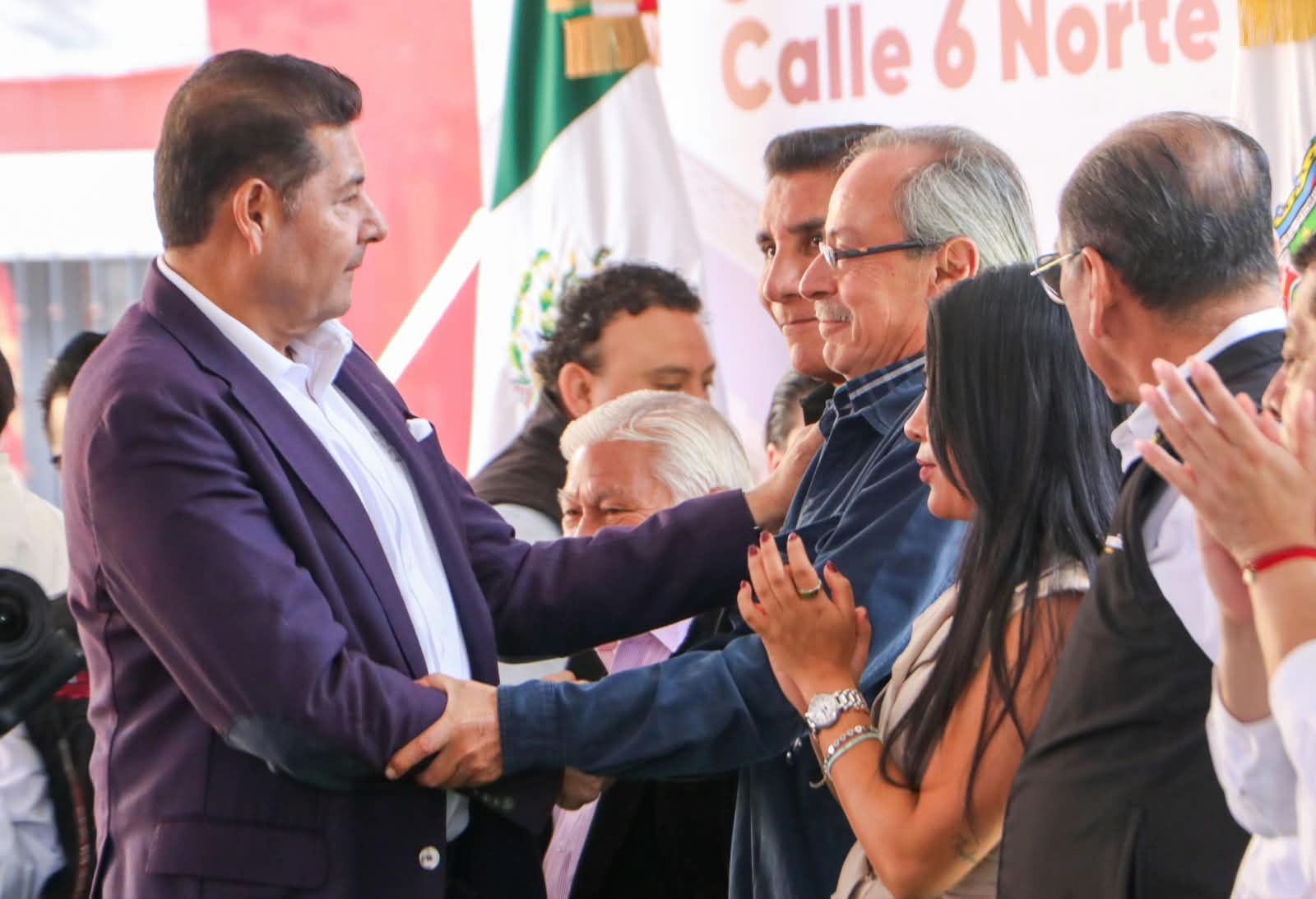 Secretaría de Arte y Cultura participa en entrega de apoyos a Barrios