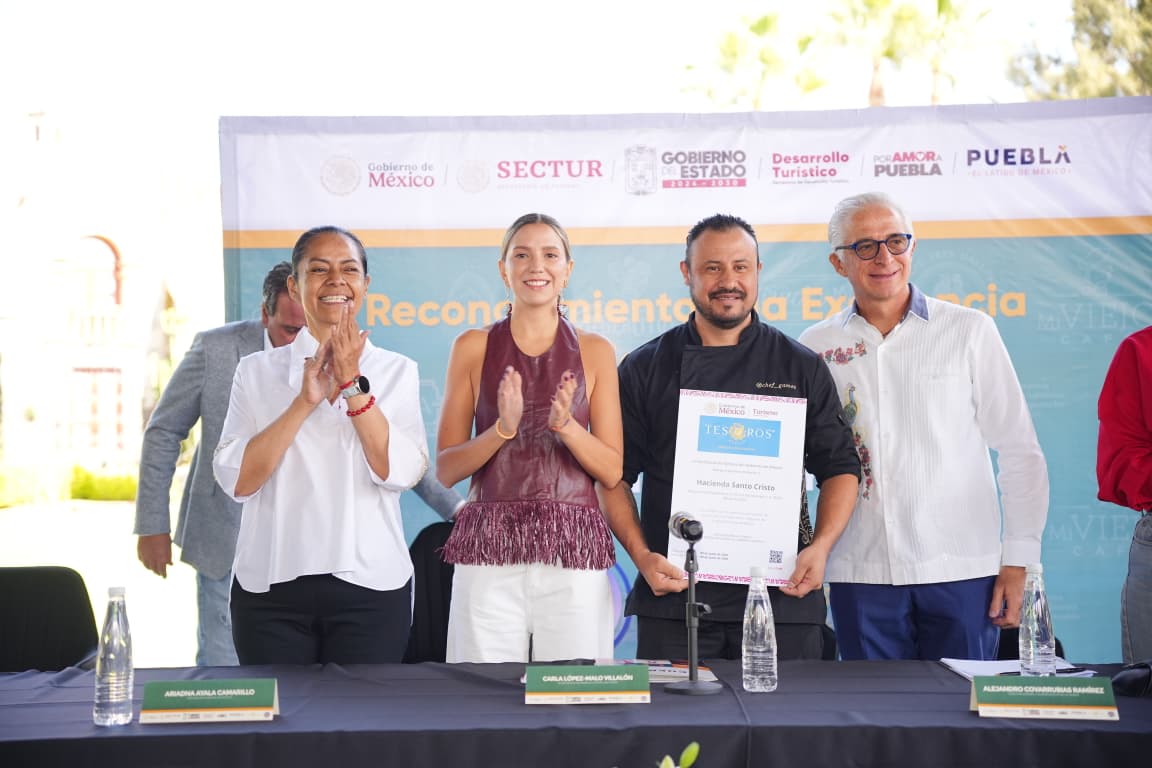 Puebla reconoce la excelencia y profesionalización del sector turístico