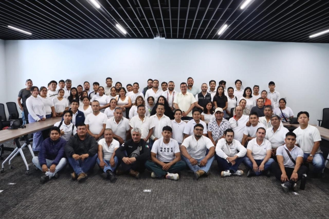 Encabeza diputado Pável Gaspar diálogo con guías de turistas de Cuetzalan para escuchar sus necesidades y fortalecer al sector 