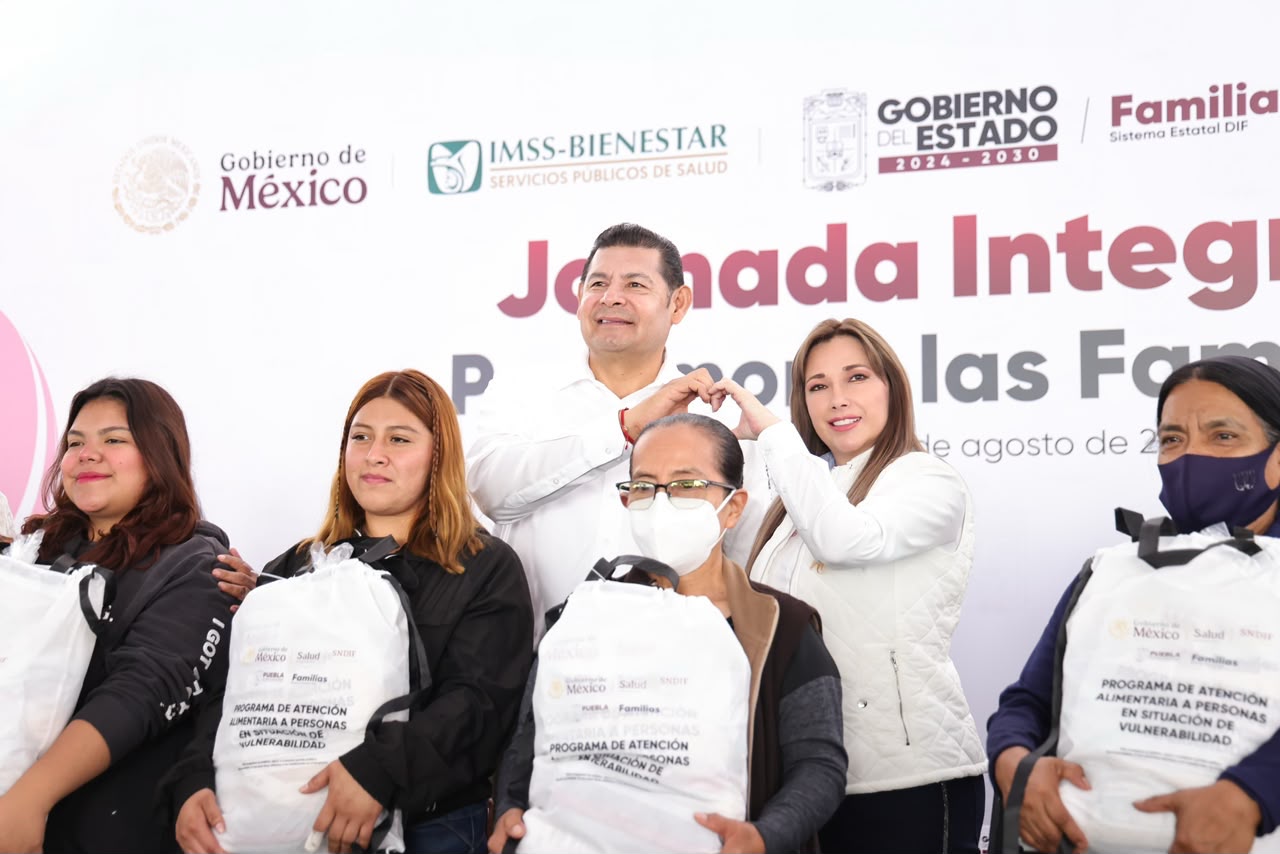 Por Amor A Las Familias, Gobierno Estatal brinda atención en territorio con jornada integral