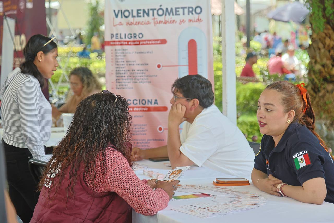 En Huauchinango, Gobierno del Estado, MARINA y DEFENSA brindan atenciones médicas y labor social